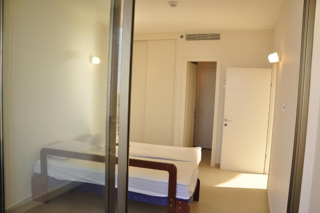 Hotel Blue Weiss Netanya Room photo