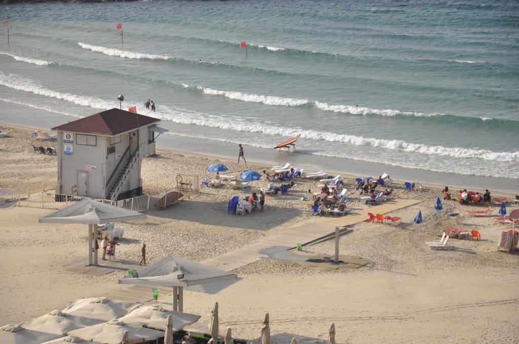 Hotel Blue Weiss Netanya Room photo