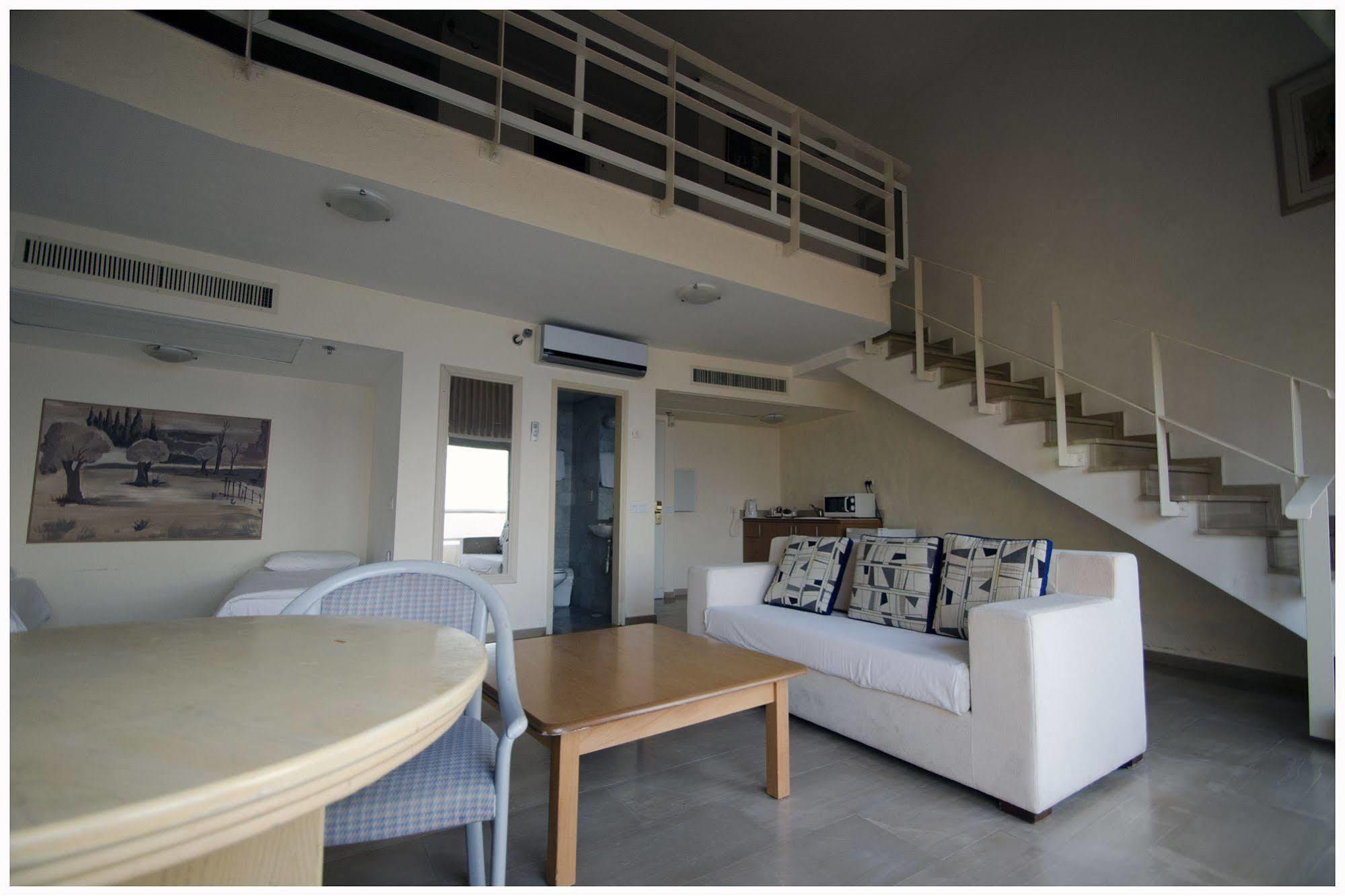 Hotel Blue Weiss Netanya Exterior photo
